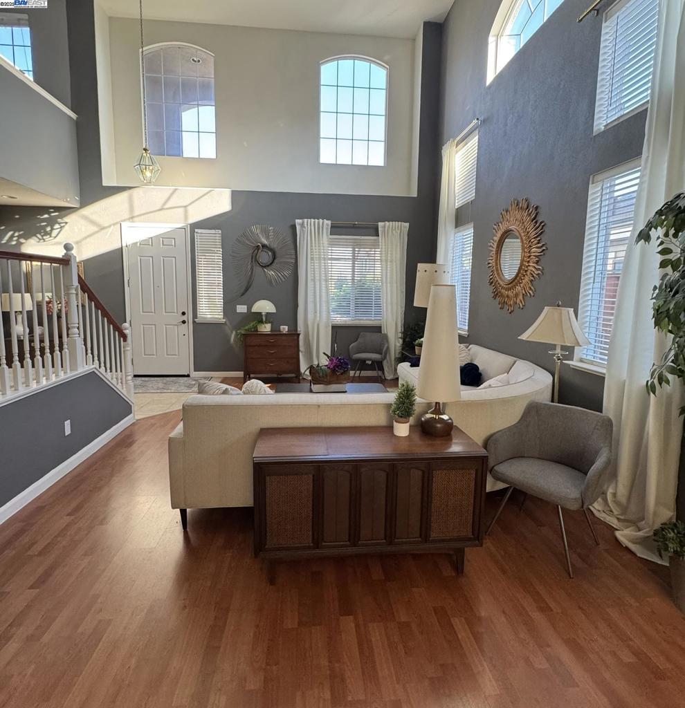 CENTRAL TRACY - Residential