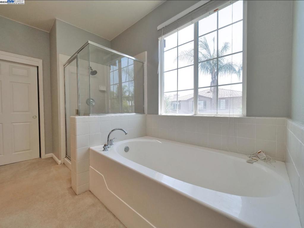 CENTRAL TRACY - Residential