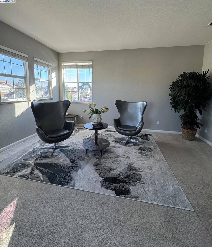 CENTRAL TRACY - Residential