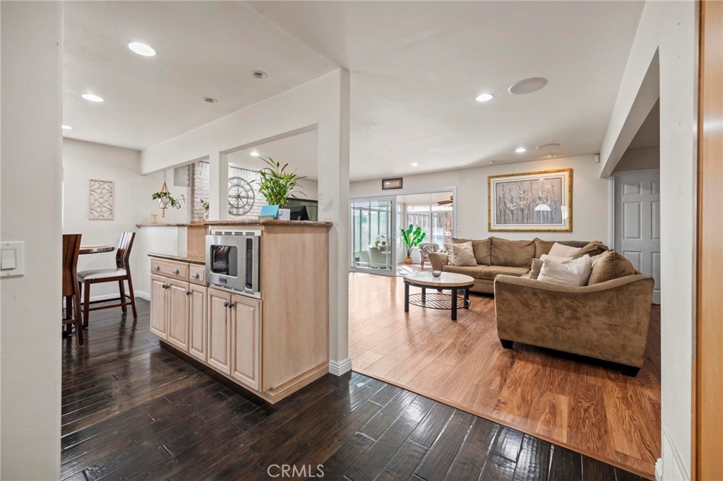 3465 Halbrite Avenue