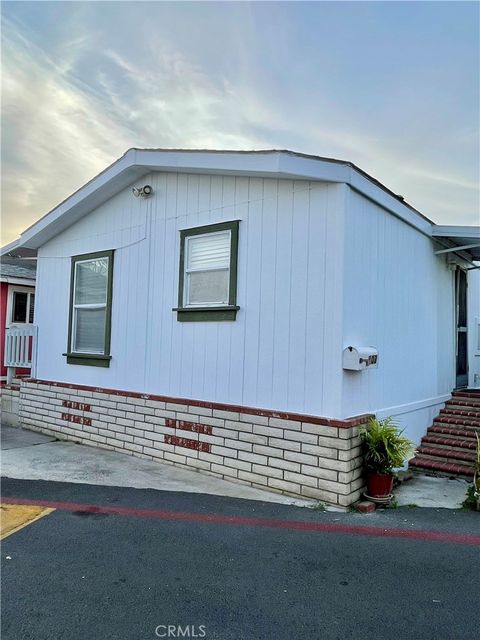 306 Sullivan St. Spc #103 Santa Ana CA 92704