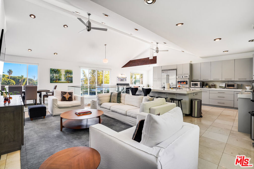 28927 W Beach Lane