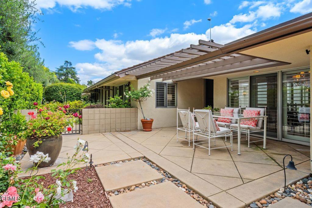 1040 S Orange Grove 1