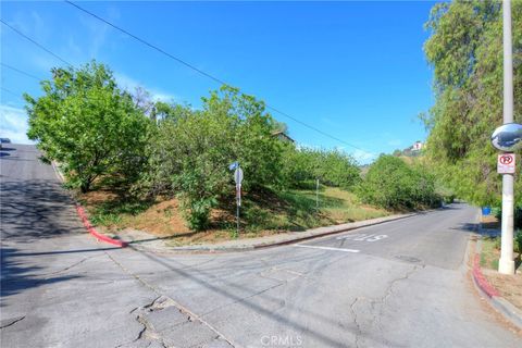 Photo of 3855 Randolph Ave, Los Angeles, CA 90032 (MLS # CV26068971)