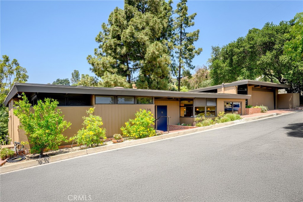 535 Suncourt