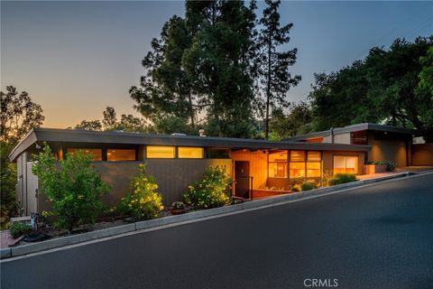 535 Suncourt Glendale CA 91206