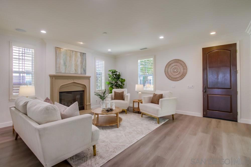 3515 CAMINO CEREZA