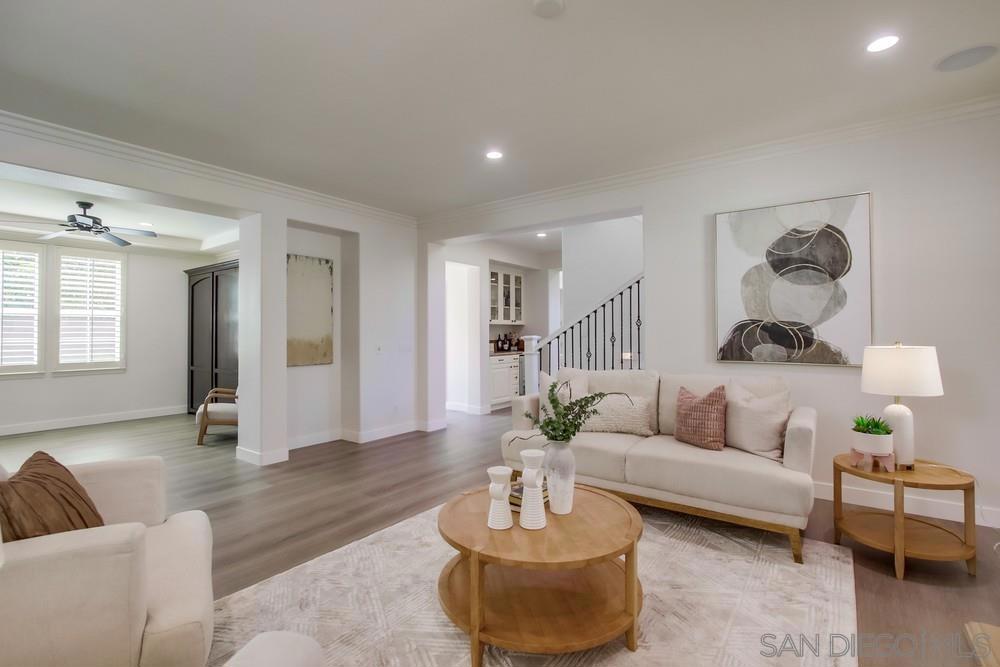 3515 CAMINO CEREZA