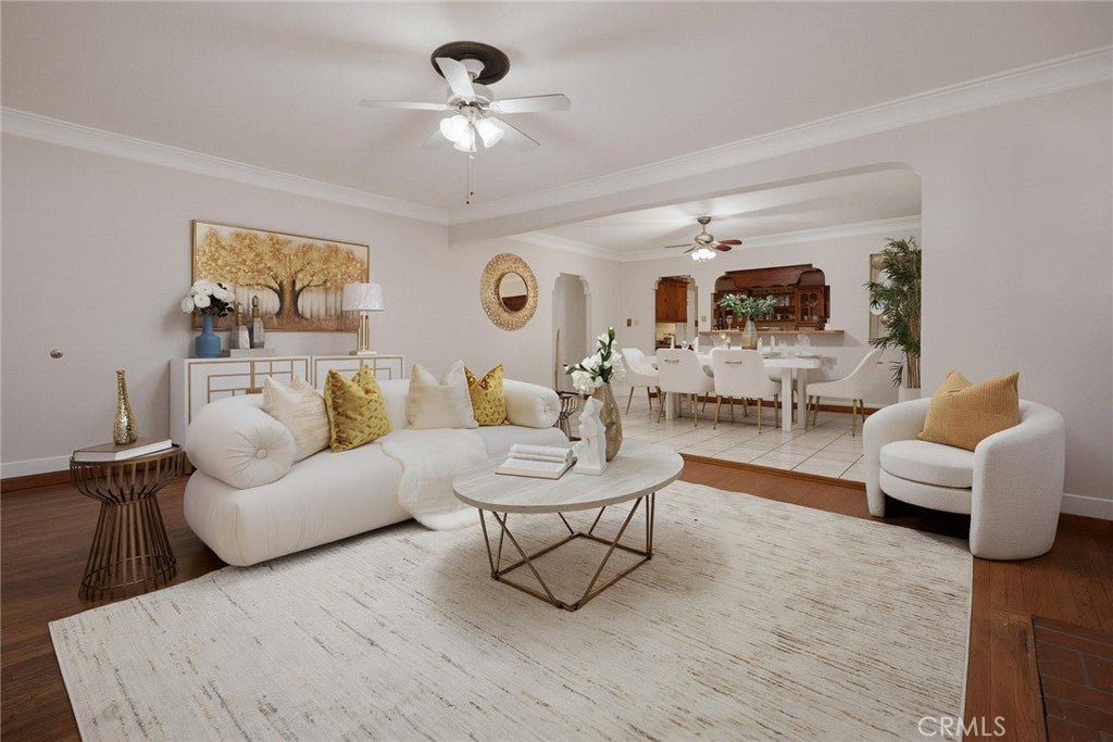 129 La Paloma Avenue