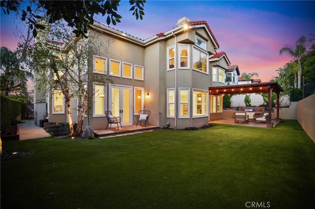 24868 Paseo Primario