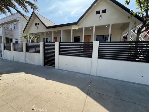Photo of 1165 N Virgil Avenue, Los Angeles, CA 90029 (MLS # SR25188549) Photo of 1165 N Virgil Avenue, Los Angeles, CA 90029 (MLS # SR25188549)