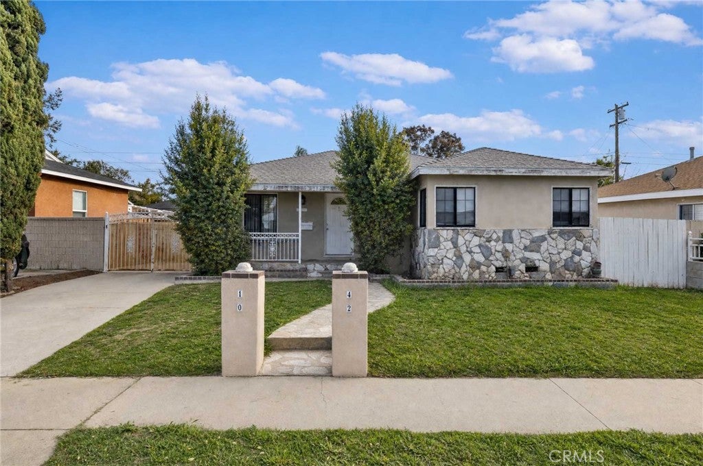 1042 W 132nd