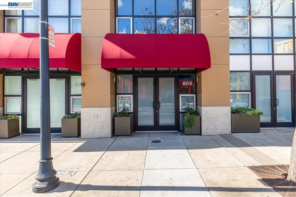 809 Clay St, Oakland CA 94607