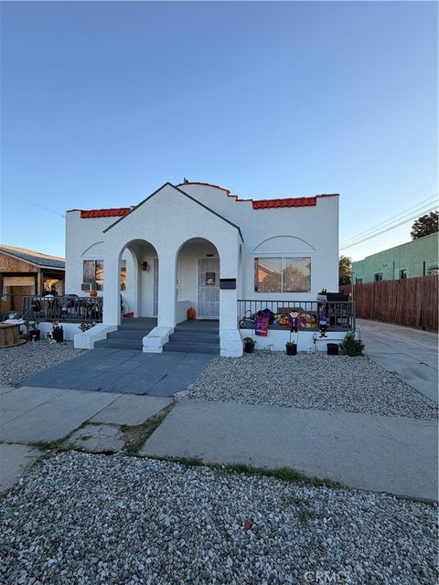 Photo of 2718 Malabar St, Los Angeles, CA 90033 (MLS # DW25243922)