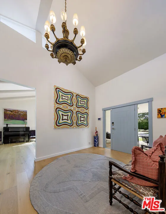 Santa Barbara, California 93108, United States, 4 Bedrooms Bedrooms, ,4 BathroomsBathrooms,Residential,Active,191498