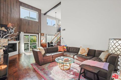 Photo of 12938 Valleyheart Drive #11, Studio City, CA 91604 (MLS # 25612033) Photo of 12938 Valleyheart Drive #11, Studio City, CA 91604 (MLS # 25612033)