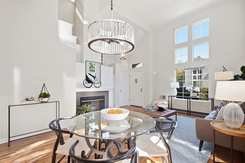 385 Pismo Terrace