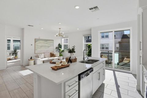 Photo of 1809 Sable Place, San Jose, CA 95133 (MLS # ML82042224)