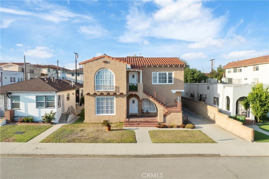 Prime Location! 

Rare opportunity to acquire a Spacious 4 unit investment property with 2 Beautifully Renovated units.  

Perfect for an Owner Occupant AND destined to be a Very Profitable investment. 1260 W 9th St. benefits from Large floor plans, a Generously sized lot, and is situated in one of the most Sought After Coastal neighborhoods in San Pedro -- At the Top of the Hill with Views of the harbor and a cool Ocean Breeze.  

There are two Turnkey 2bed 1bath units with high-end Luxury finishes, and two Spacious 1bed 1bath units generating Strong Income, with 67% Upside in gross income! 

Each unit has a dedicated laundry room, and rear patios for the tenants' enjoyment.  There are 4 private garages, and a storage building that can easily be converted into a 5th unit.

Alternatively, you can Maximize your investment by adding an Additional 4 units, for a total of 8 units, via the streamlined ADU planning/permitting process.

Tenants Pay for gas, electricity, and trash, so ownership is responsible for Minimal Expenses.



Whether you're an Owner Occupant that is Passively Cash Flowing Every Month, or a Savvy Investor, you will Reap the Rewards of Consistent Cash Flow, Strong Appreciation, Rent Growth, and Lucrative Tax Benefits.  



Reach out to the listing agent and Submit Offers ASAP, because this is a deal that will Sell Fast!