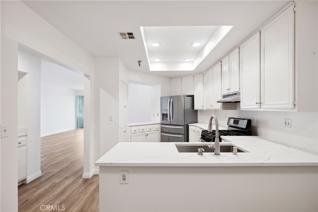 1450 Brett Place 205