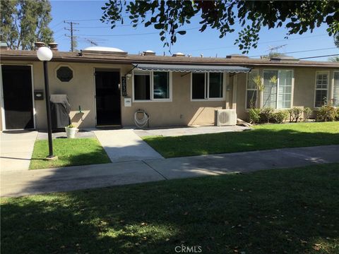 Photo of 13121 Del Monte Dr., M11-283B Dr, Seal Beach, CA 90740 (MLS # PW25195225)