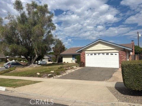 Photo of 24091 Birdrock Drive, Lake Forest, CA 92630 (MLS # OC25237092) Photo of 24091 Birdrock Drive, Lake Forest, CA 92630 (MLS # OC25237092)
