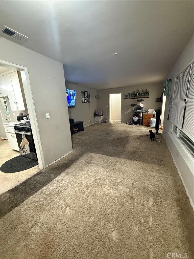 8568 Evergreen