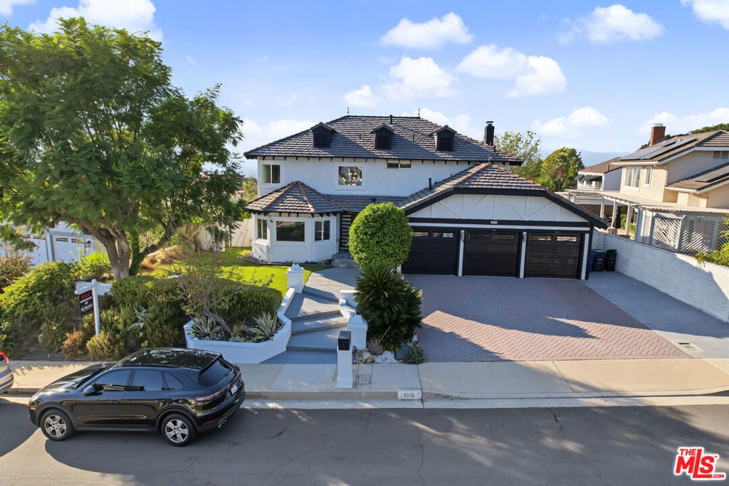 1515 Sunbluff Drive