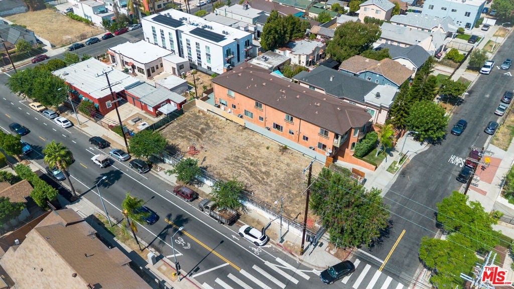1301 N Alexandria Avenue