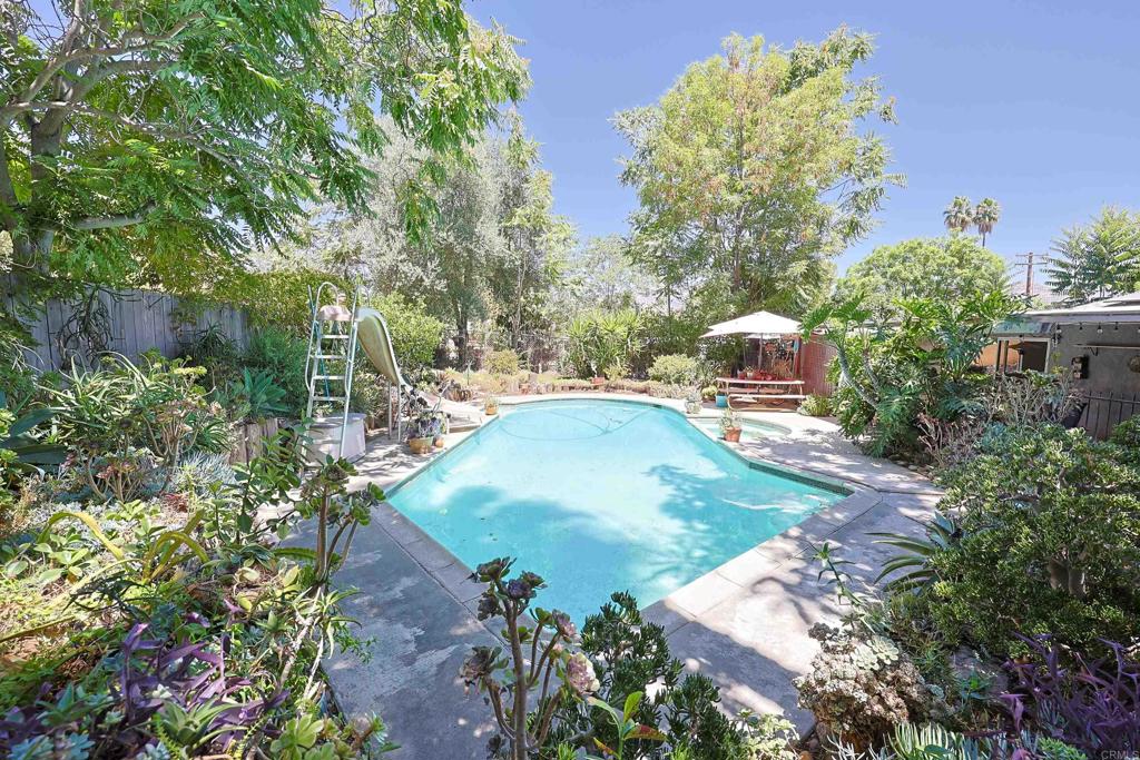 9616 PETITE LANE
