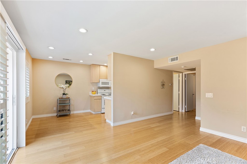 6004 Bixby Village Drive 22