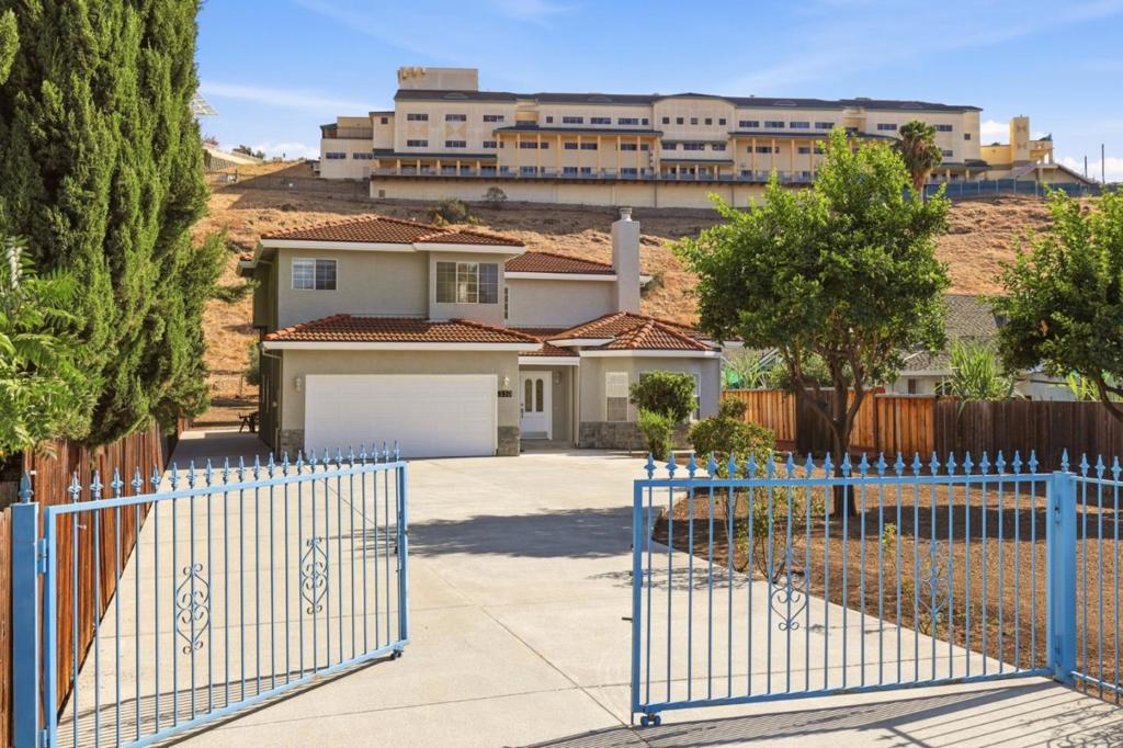 330 Senter Road