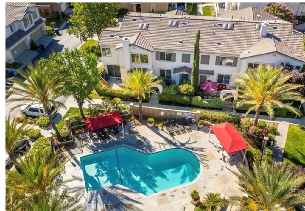 Awesome Circle-J Ranch town house. Gated. Marvelous pool-front location. Two car/side by side attached garage. Ample guest parking. Ideal front patio for entertaining … and then strolling to the pool for added entertainment. Open downstairs floor plan, and kitchen. Comfortable bedrooms and baths upstairs, convenient powder downstairs.
(No known HOA issues or pending assessments)