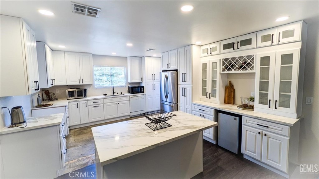 26327 Dartmouth Street