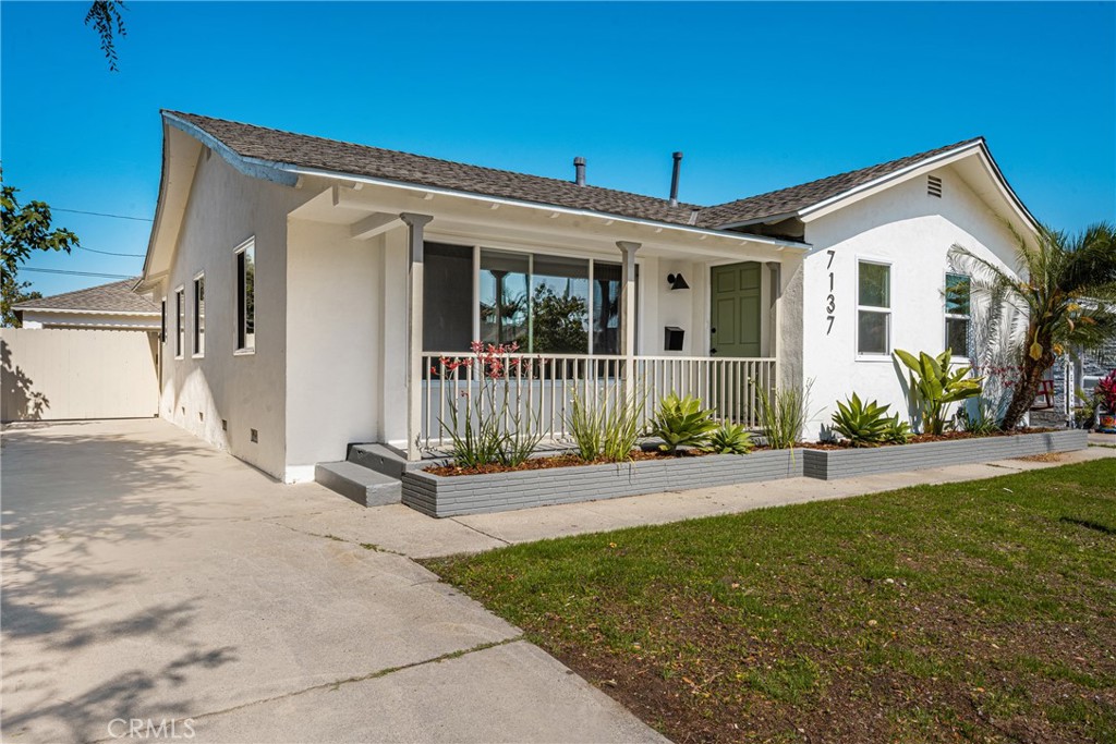 7137 Olive Ave