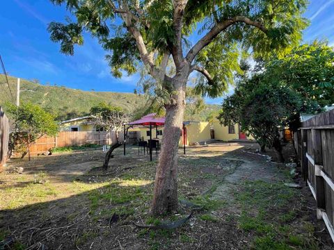 Tiny photo for 121 E Warner St St, Ventura, CA 93001 (MLS # NDP2600298)
