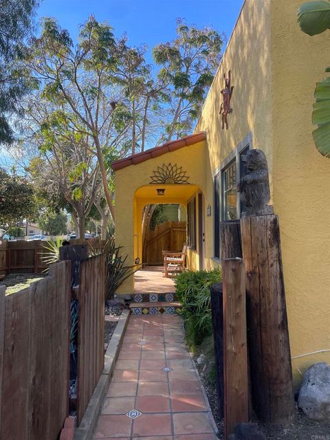 Tiny photo for 121 E Warner St St, Ventura, CA 93001 (MLS # NDP2600298)