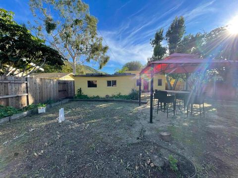 Tiny photo for 121 E Warner St St, Ventura, CA 93001 (MLS # NDP2600298)