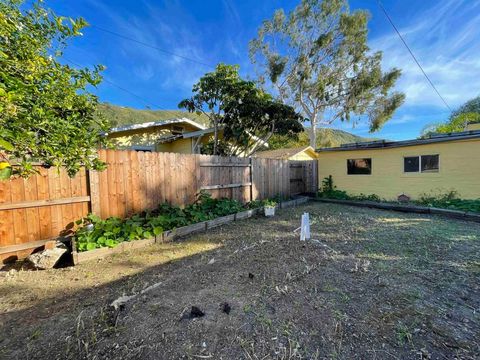 Tiny photo for 121 E Warner St St, Ventura, CA 93001 (MLS # NDP2600298)