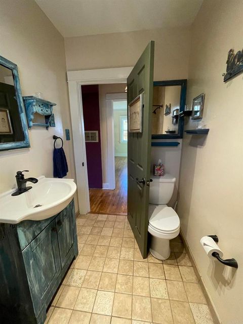 Tiny photo for 121 E Warner St St, Ventura, CA 93001 (MLS # NDP2600298)