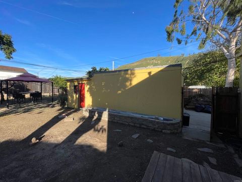 Tiny photo for 121 E Warner St St, Ventura, CA 93001 (MLS # NDP2600298)