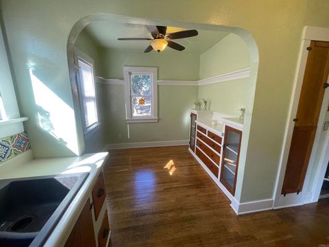 Tiny photo for 121 E Warner St St, Ventura, CA 93001 (MLS # NDP2600298)