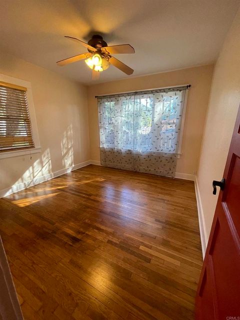 Tiny photo for 121 E Warner St St, Ventura, CA 93001 (MLS # NDP2600298)