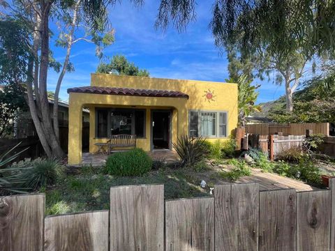Tiny photo for 121 E Warner St St, Ventura, CA 93001 (MLS # NDP2600298)