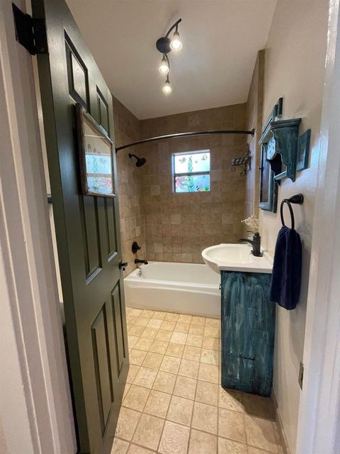 Tiny photo for 121 E Warner St St, Ventura, CA 93001 (MLS # NDP2600298)