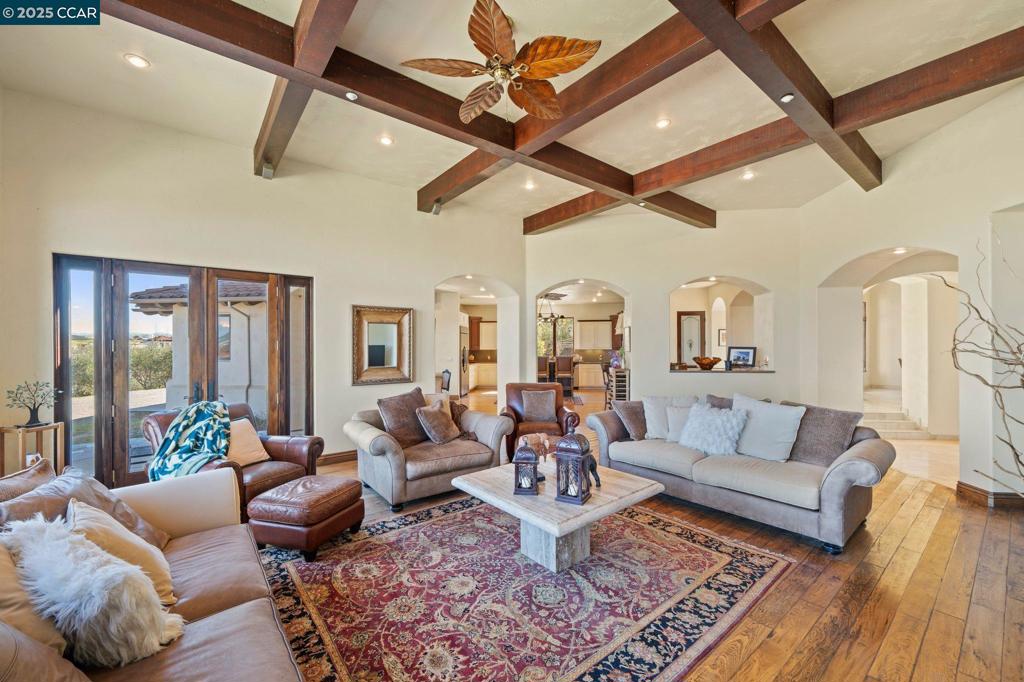 RUBY HILL VINEYA - Residential