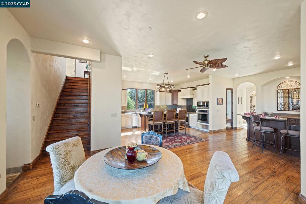 RUBY HILL VINEYA - Residential