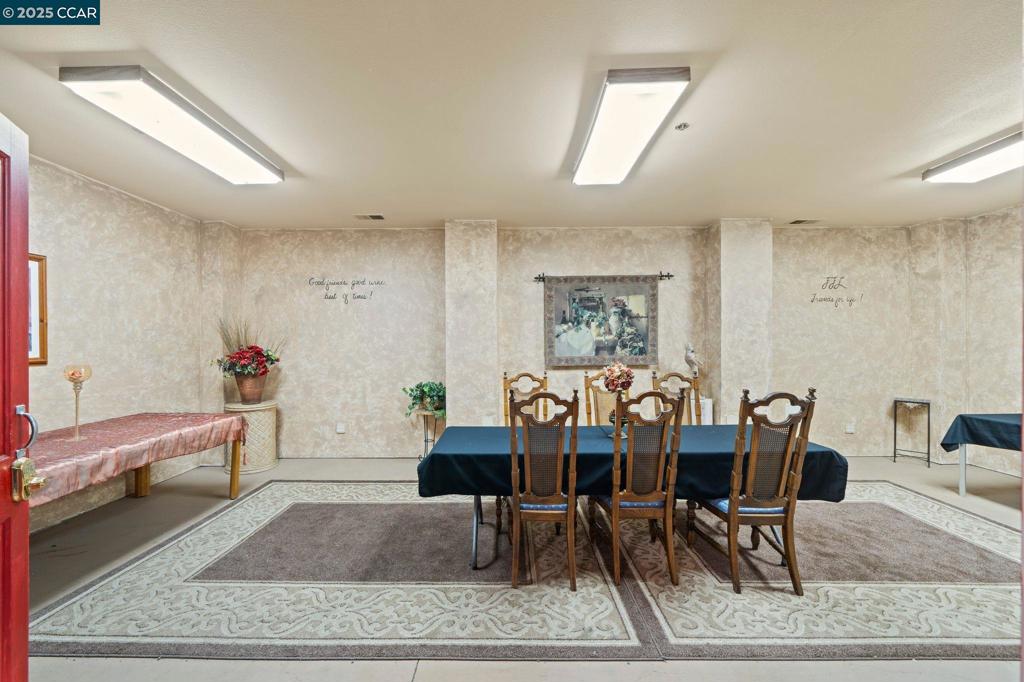 RUBY HILL VINEYA - Residential