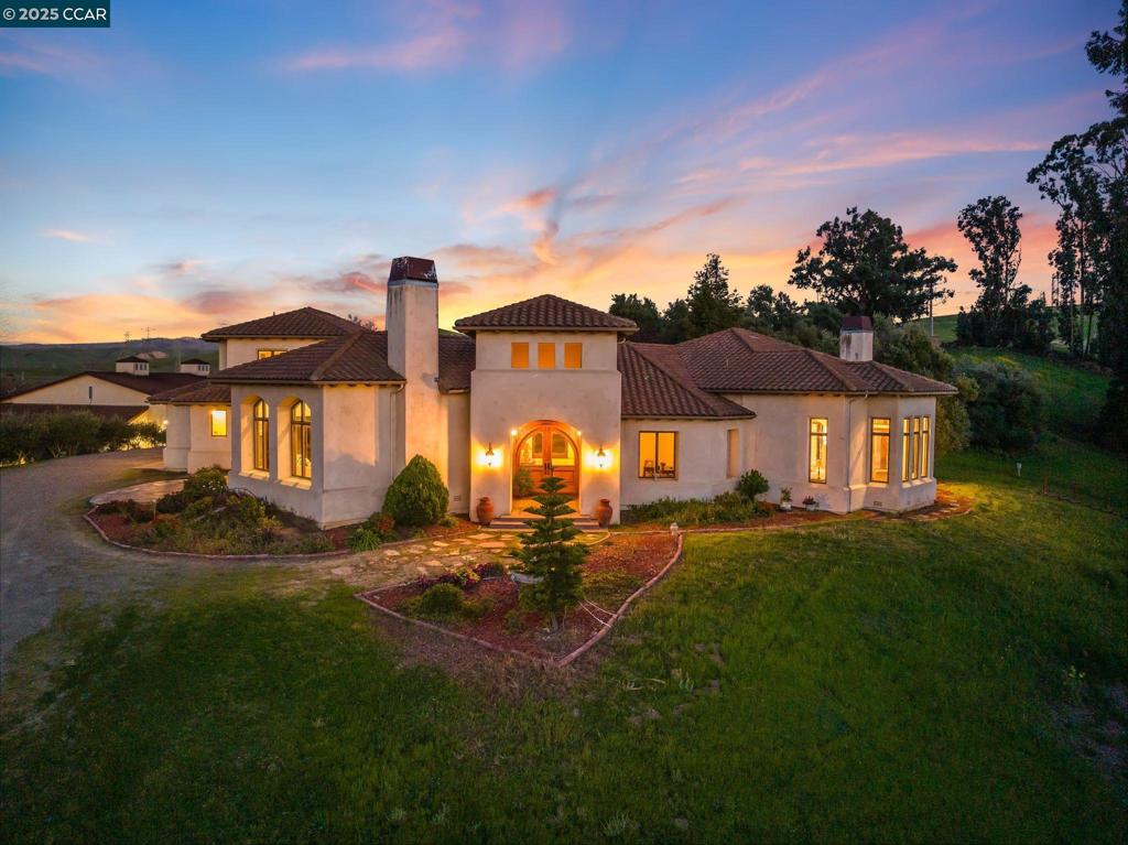 RUBY HILL VINEYA - Residential