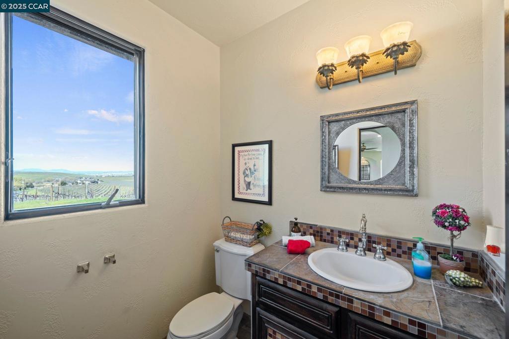 RUBY HILL VINEYA - Residential